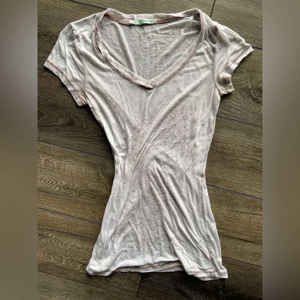 Maurices Light Pink V-Neck Short Sleeve Tee
